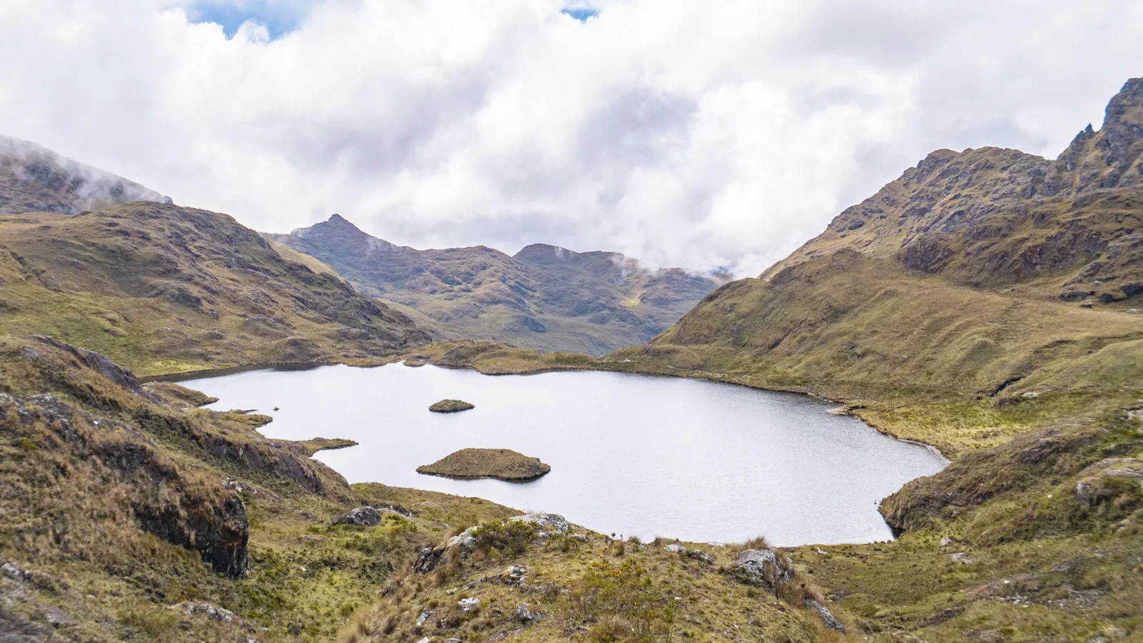 laguna-sector-pirushto-pacr-yanajanca